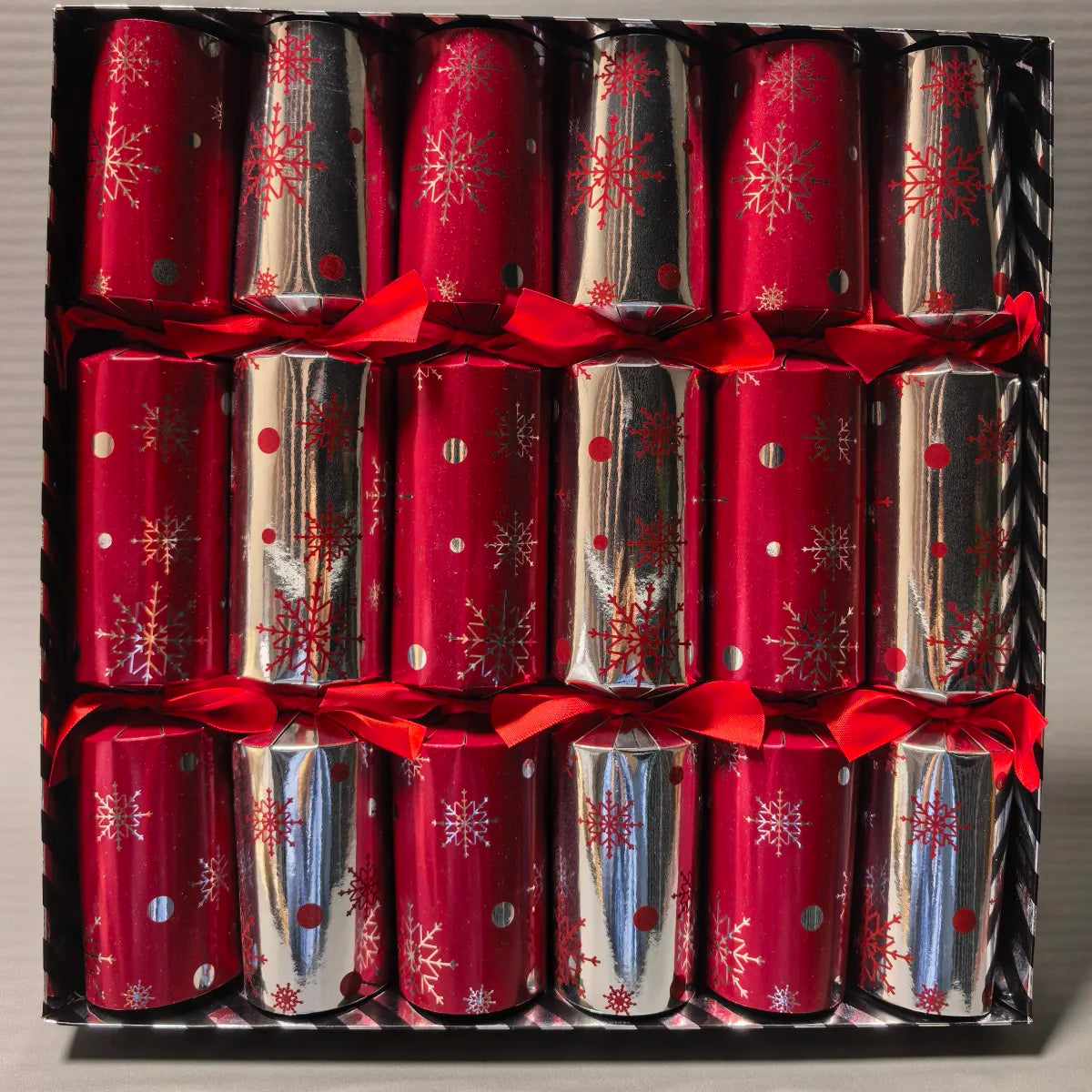 Christmas crackers with toys and funny quotes